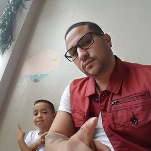 Meet your Posher, Rojo